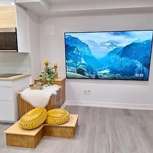 Independent Basement Appartement